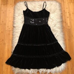 Y2K Costa Blance Whimsigoth Velvet Sequin Embroidered Tiered Black Mini Dress M